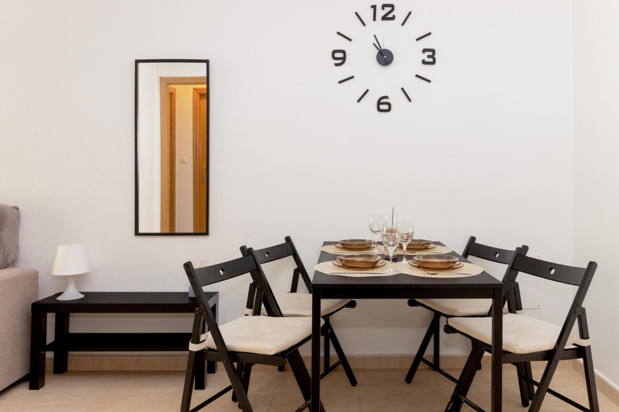 Relax Apartment Torrevieja Exterior photo