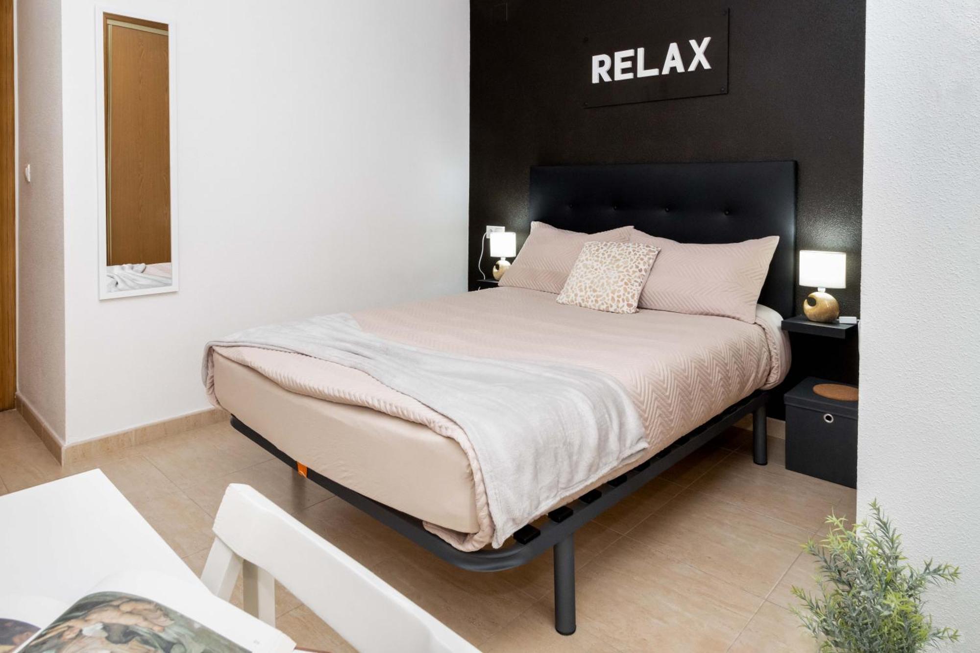 Relax Apartment Torrevieja Exterior photo