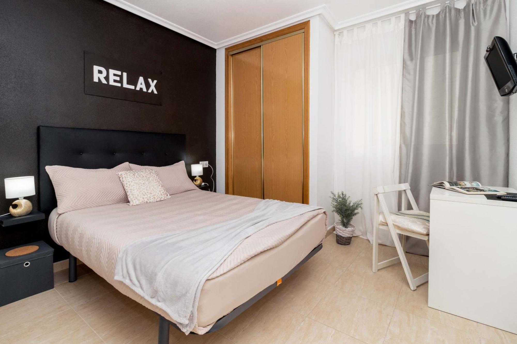 Relax Apartment Torrevieja Exterior photo