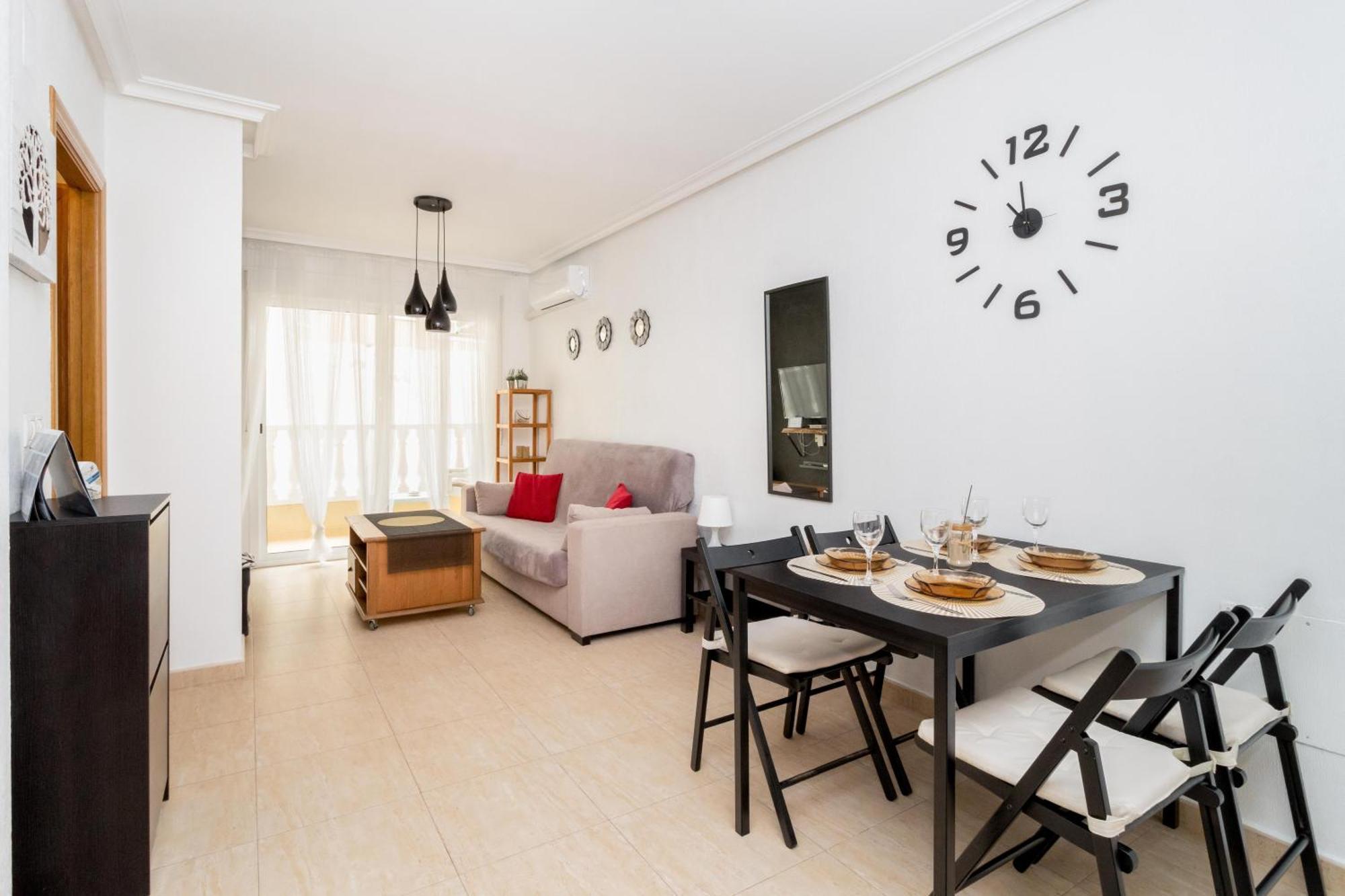 Relax Apartment Torrevieja Exterior photo