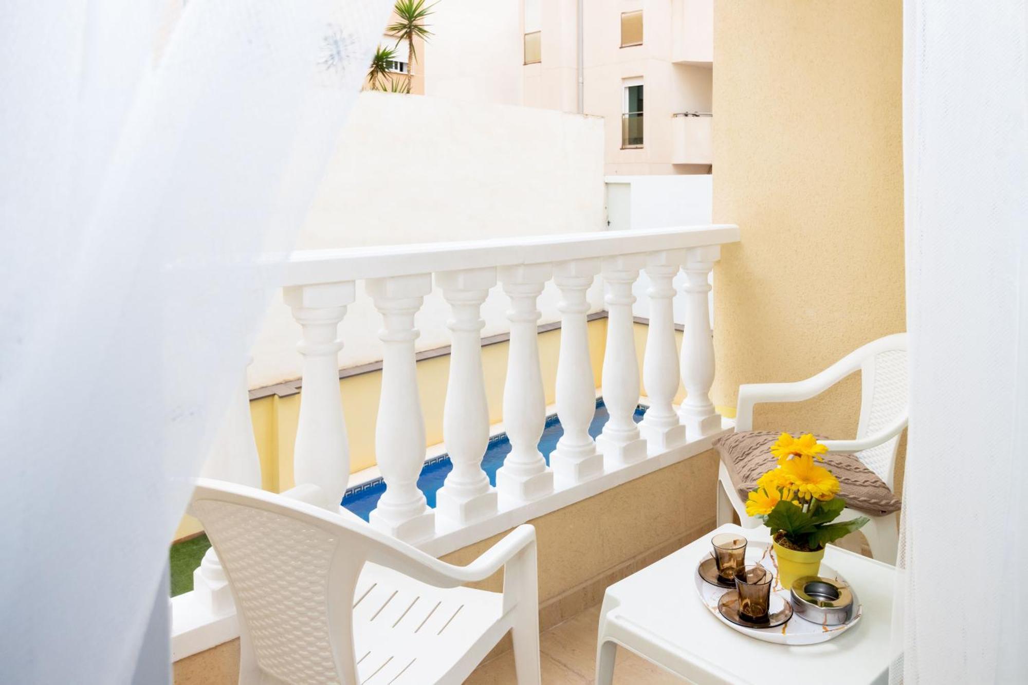 Relax Apartment Torrevieja Exterior photo